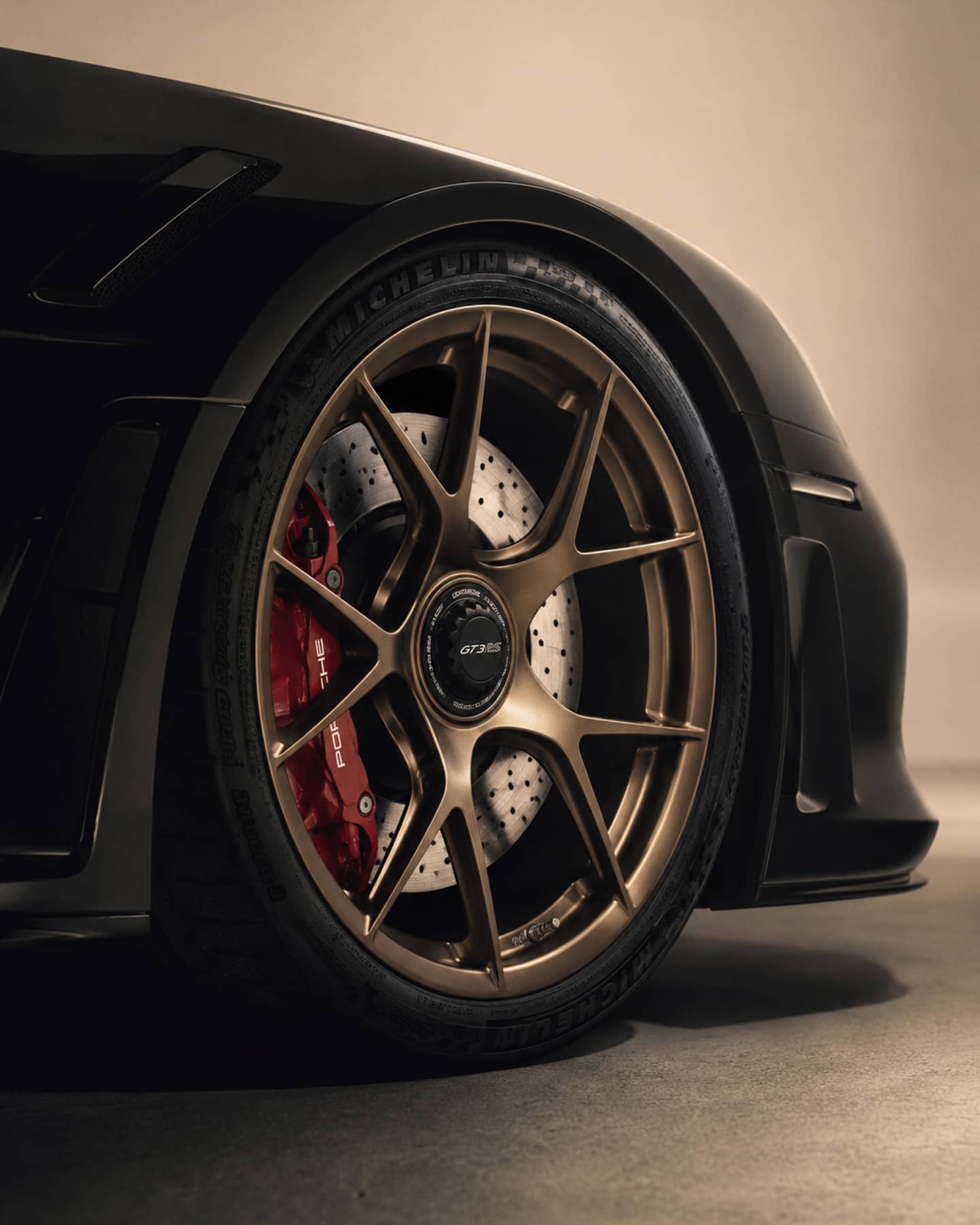 Forge wheel service detail